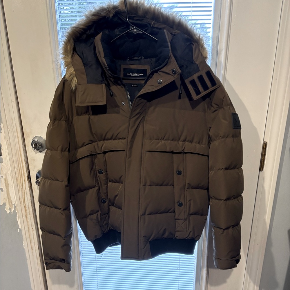 MARC NEW YORK Men's Brown Puffer Jacket
New without tags